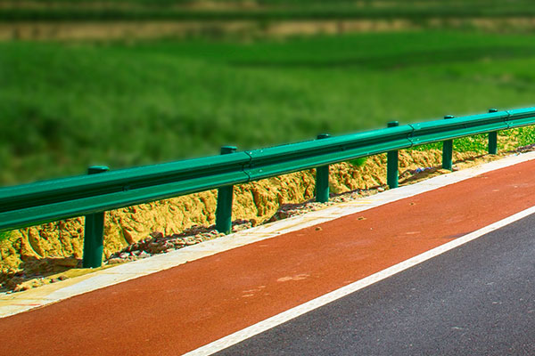 公路護(hù)欄檢測(cè)